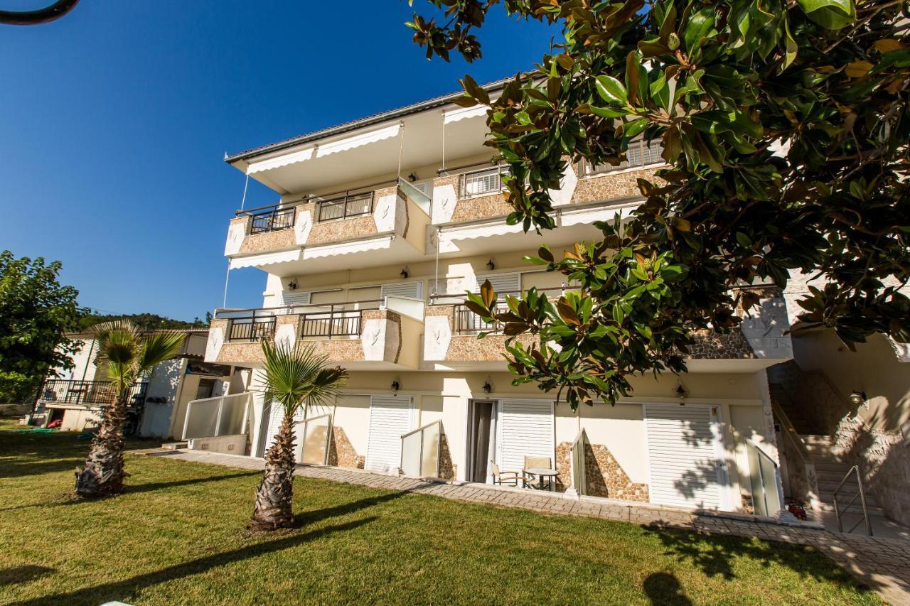 Halkidiki Greek Pride Themelis 2* Fourka